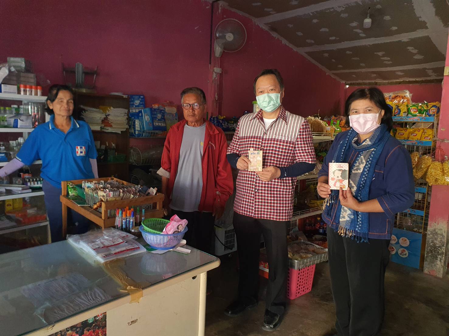 พช.มหาสารคาม ร่วมกับบริษัทประชารัฐรักสามัคคีมหาสารคาม (วิสาหกิจเพื่อสังคม) จำกัด ลงพื้นที่สนับสนุนกลุ่มผู้ปลูกมันแกวและหัวไชเท้า อ.บรบือ จ.มหาสารคาม