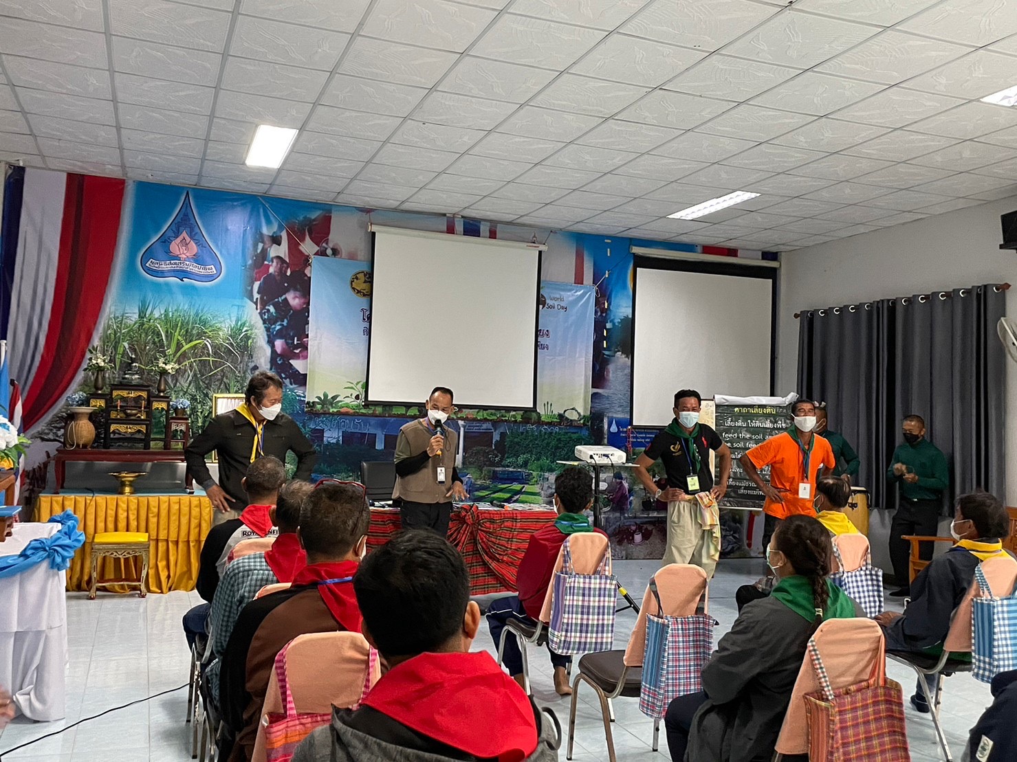 พช.มหาสารคาม จัดอบรมโครงการพัฒนาหมู่บ้านเศรษฐกิจพอเพียง กิจกรรมที่1.สร้างและพัฒนากลไกการขับเคลื่อนในระดับพื้นที่