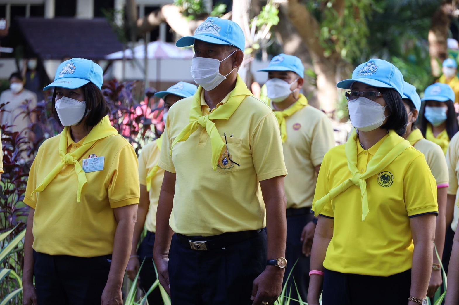 พช.มหาสารคาม ร่วมกิจกรรมจิตอาสาปรับปรุงภูมิทัศน์ลานจตุรมุข ศาลากลางจังหวัดมหาสารคาม