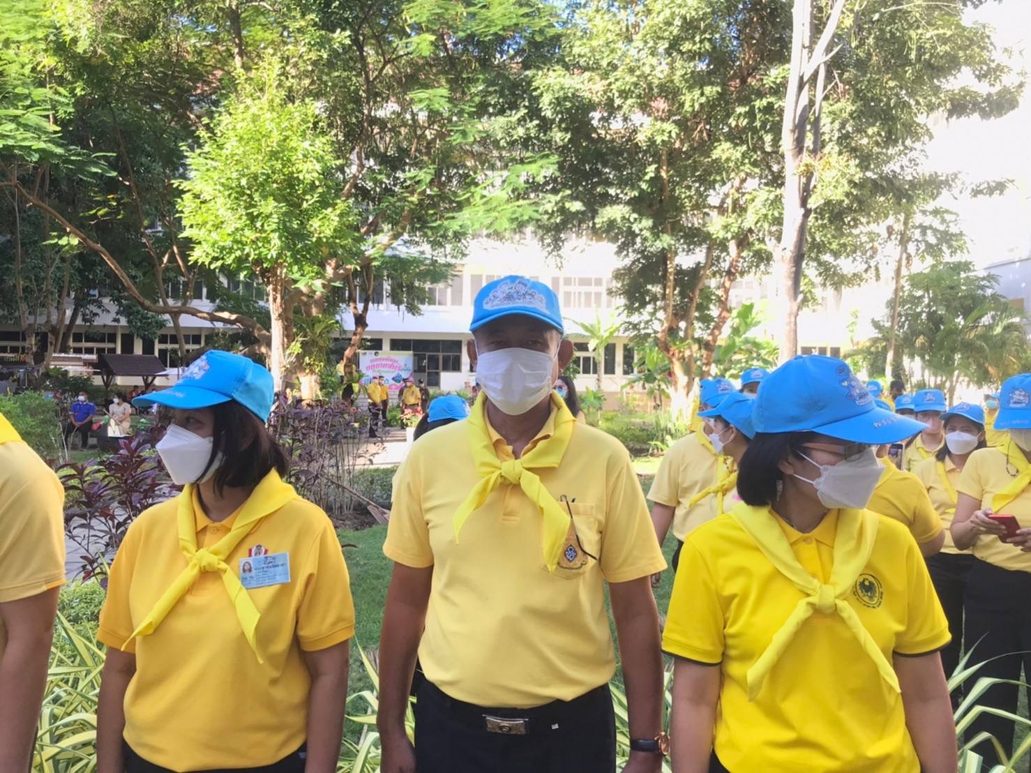 พช.มหาสารคาม ร่วมกิจกรรมจิตอาสาปรับปรุงภูมิทัศน์ลานจตุรมุข ศาลากลางจังหวัดมหาสารคาม