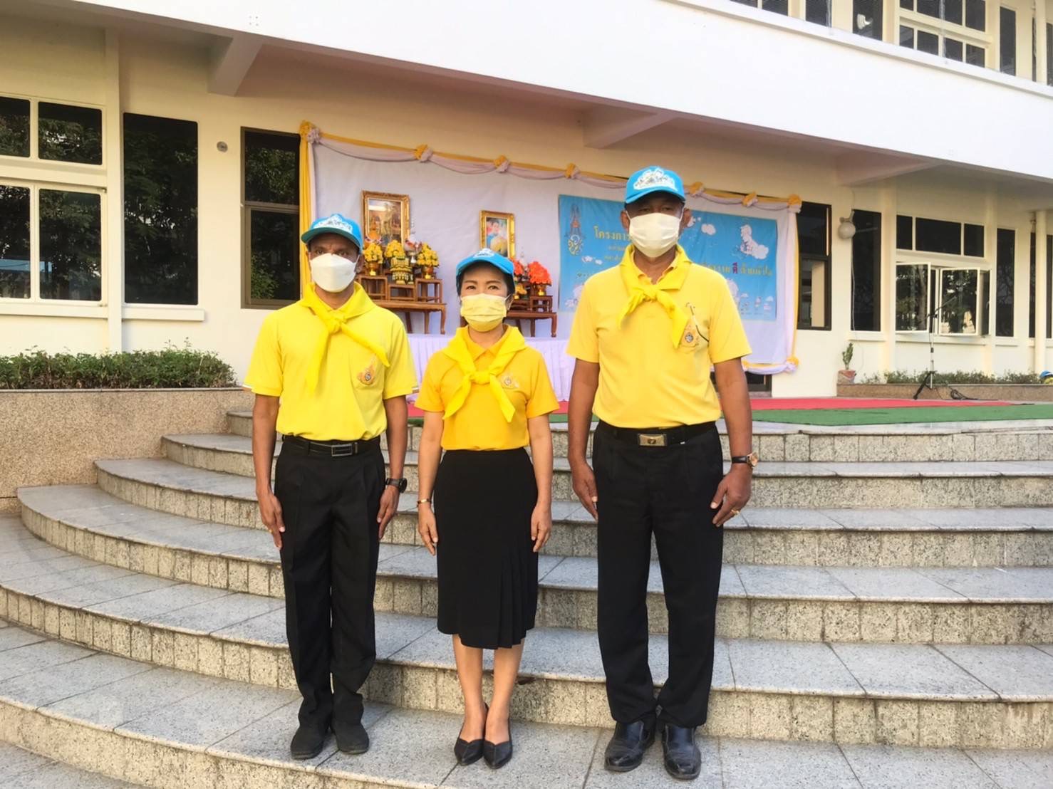 พช.มหาสารคาม ร่วมกิจกรรมจิตอาสาปรับปรุงภูมิทัศน์ลานจตุรมุข ศาลากลางจังหวัดมหาสารคาม