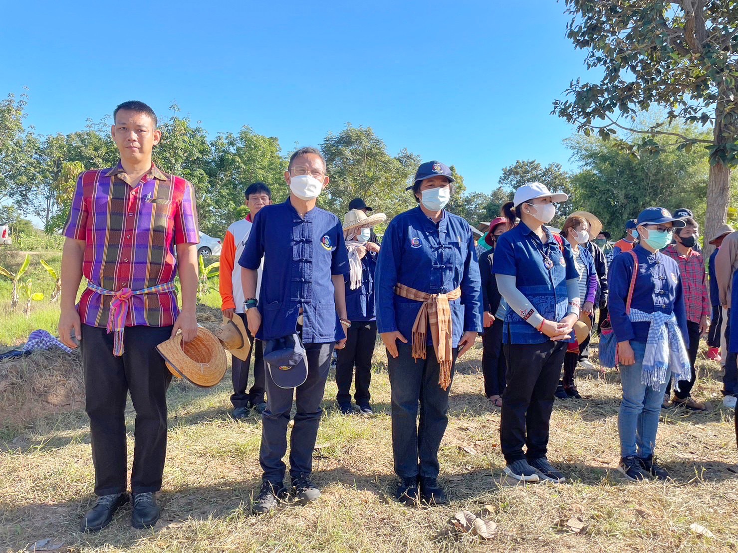 พช.มหาสารคาม รวมพลังภาคี เครือข่าย โคก หนอง นา สืบสานศาสตร์พระราชา ผ่านกิจกรรมวันดินโลก Word Soil Day 2022 ภายใต้แนวคิด “อาหาร ก่อกำเนิด เกิดจากดิน”