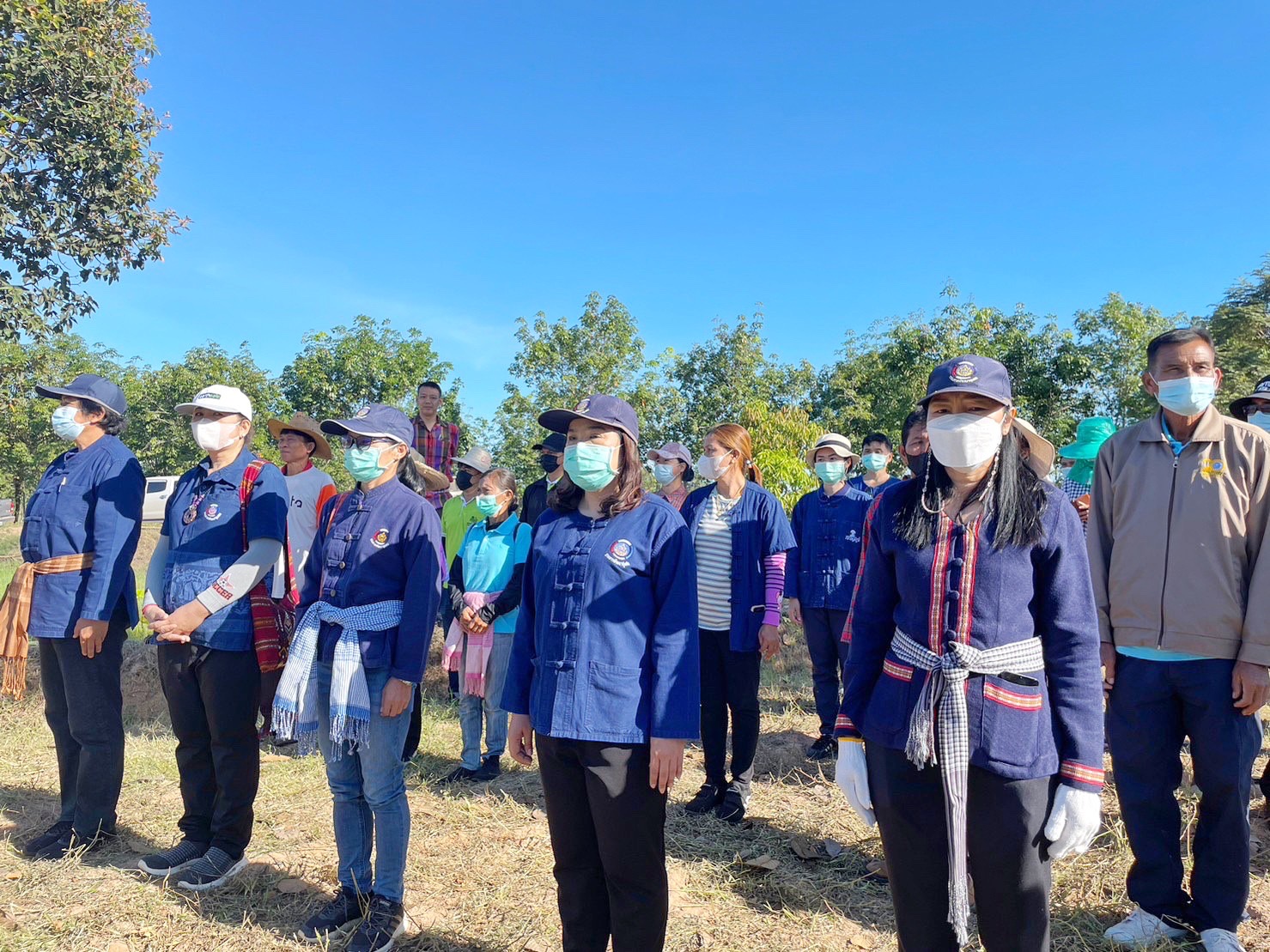 พช.มหาสารคาม รวมพลังภาคี เครือข่าย โคก หนอง นา สืบสานศาสตร์พระราชา ผ่านกิจกรรมวันดินโลก Word Soil Day 2022 ภายใต้แนวคิด “อาหาร ก่อกำเนิด เกิดจากดิน”