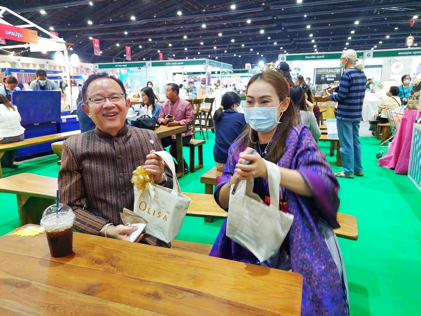 จังหวัดมหาสารคาม ร่วมพิธีเปิดงาน OTOP City 2022 “มอบความสุขจากภูมิปัญญา ส่งต่อคุณค่าจากฝีมือคนไทย”