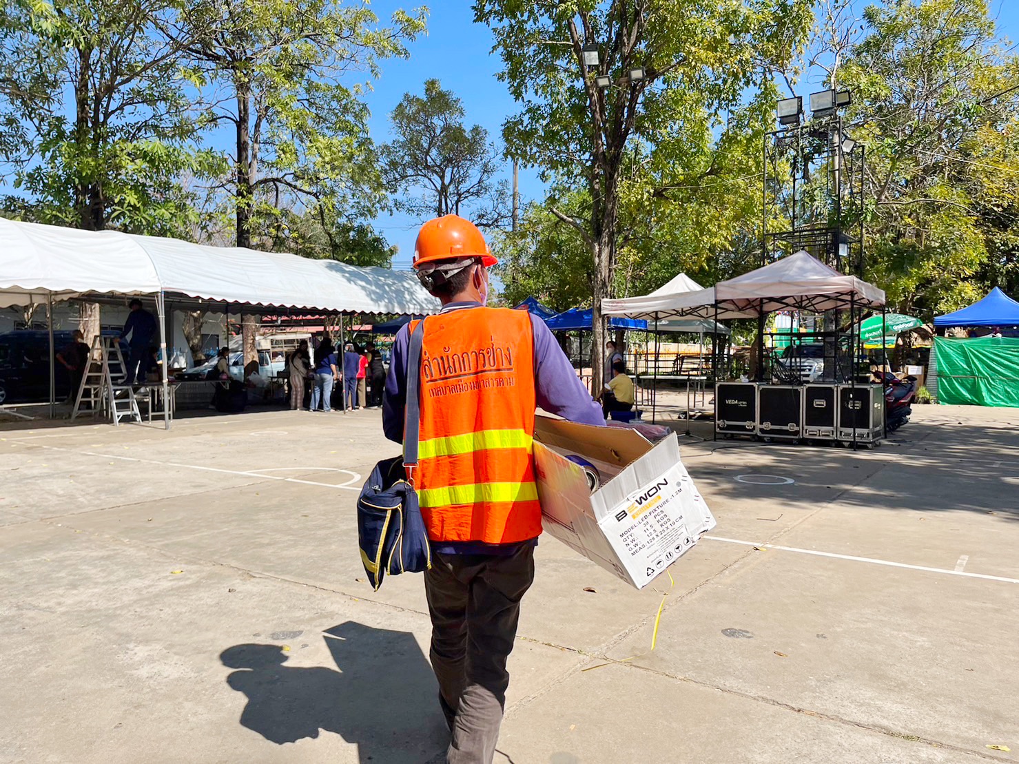 ผนึกกำลังเตรียมงาน “ราตรีเส้นสายลายผ้า” ในงาน “ประเพณีบุญเบิกฟ้าและงานกาชาดประจำปี 2566