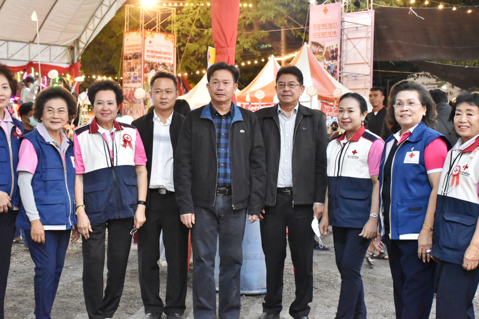 พช.มหาสารคาม ร่วมปฏิบัติงานประจำร้านมัจฉากาชาดจังหวัดมหาสารคาม ประจำปี 2566