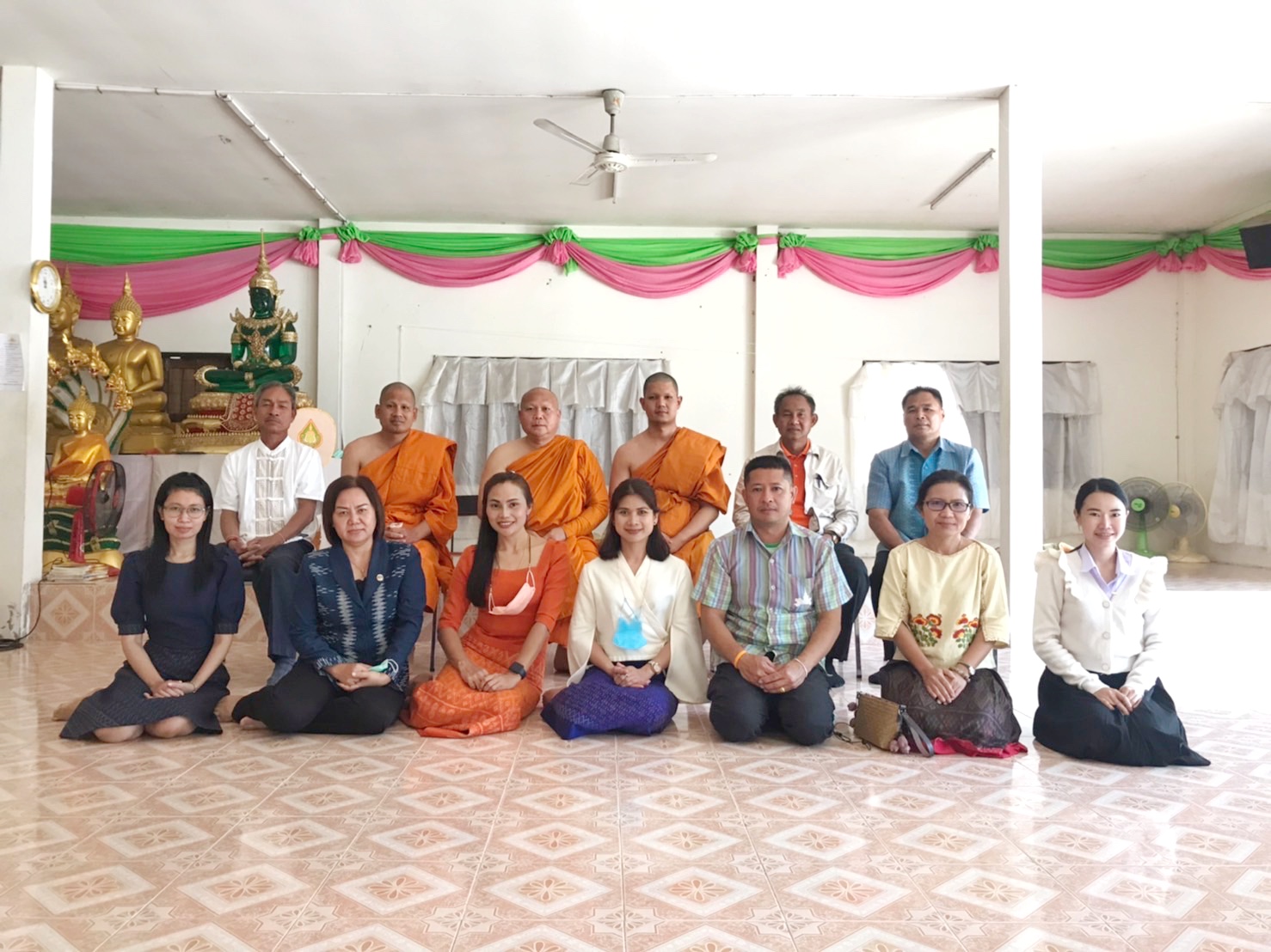 พช.มหาสารคาม ร่วมทำบุญถวายเพลพระสงฆ์ที่อุปสมบท ตามโครงการบรรพชาอุปสมบท 99 รูป ถวายพระพรชัยมงคล แด่สมเด็จพระเจ้าลูกเธอ เจ้าฟ้าพัชรกิติยาภา นเรนทิราเทพยวดี กรมหลวงราชสาริณีสิริพัชร มหาวัชรราชธิดา