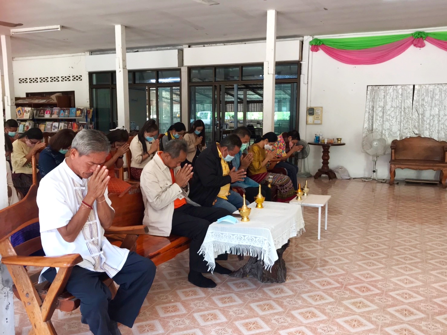 พช.มหาสารคาม ร่วมทำบุญถวายเพลพระสงฆ์ที่อุปสมบท ตามโครงการบรรพชาอุปสมบท 99 รูป ถวายพระพรชัยมงคล แด่สมเด็จพระเจ้าลูกเธอ เจ้าฟ้าพัชรกิติยาภา นเรนทิราเทพยวดี กรมหลวงราชสาริณีสิริพัชร มหาวัชรราชธิดา