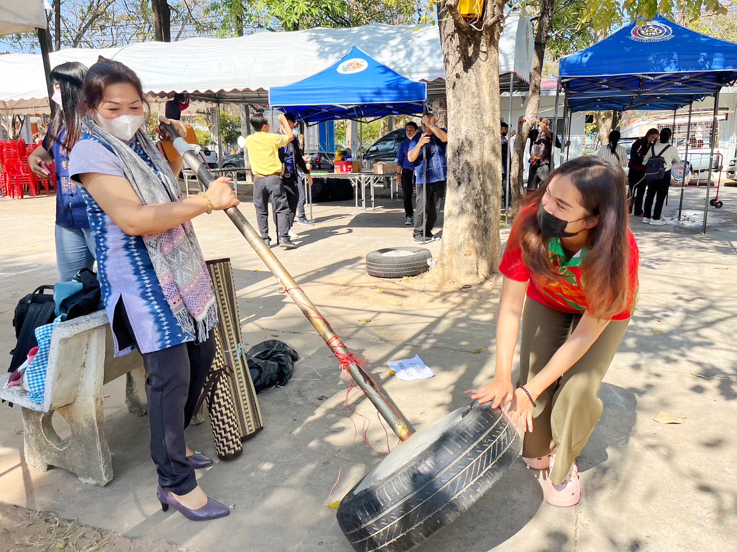 ผนึกกำลังเตรียมงาน “ราตรีเส้นสายลายผ้า” ในงาน “ประเพณีบุญเบิกฟ้าและงานกาชาดประจำปี 2566