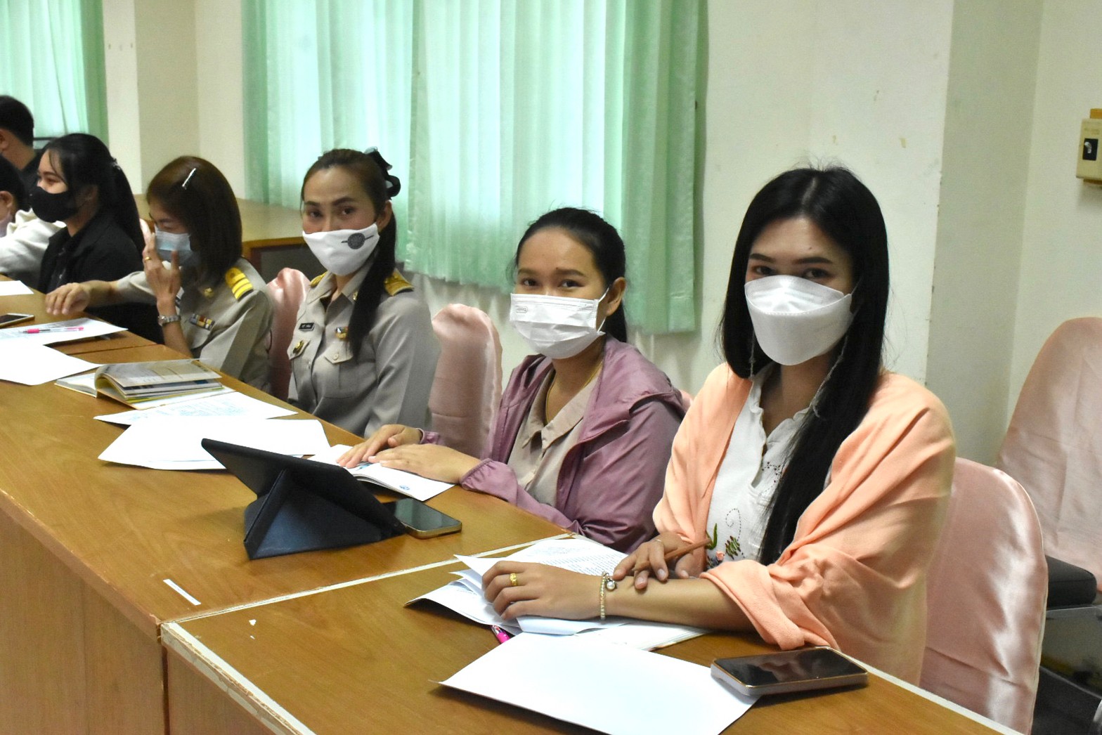 พช.มหาสารคาม ร่วมกับ ภาคี เครือข่าย ประชุมเตรียมความพร้อมการจัดงาน “ราตรีเส้นสายลายผ้า” ในงานประเพณีบุญเบิกฟ้าและงานกาชาดจังหวัดมหาสารคาม ประจำปี 2566