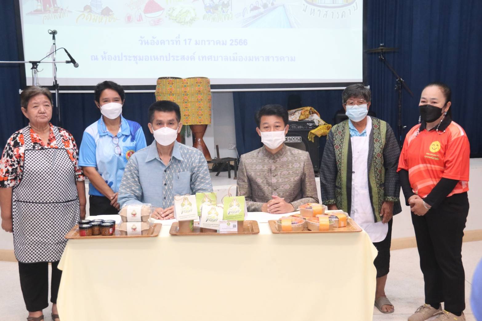 พช.มหาสารคาม ร่วมกิจกรรมสะท้อนบทเรียนการดำเนินการและถ่ายทอดองค์ความรู้ เทคโนโลยี และนวัตกรรม เพื่อการพัฒนาพื้นที่เมืองตำบลตลาดอย่างยั่งยืน