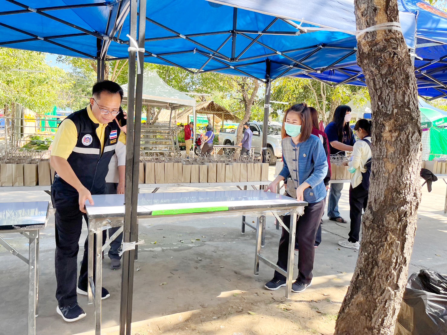 ผนึกกำลังเตรียมงาน “ราตรีเส้นสายลายผ้า” ในงาน “ประเพณีบุญเบิกฟ้าและงานกาชาดประจำปี 2566