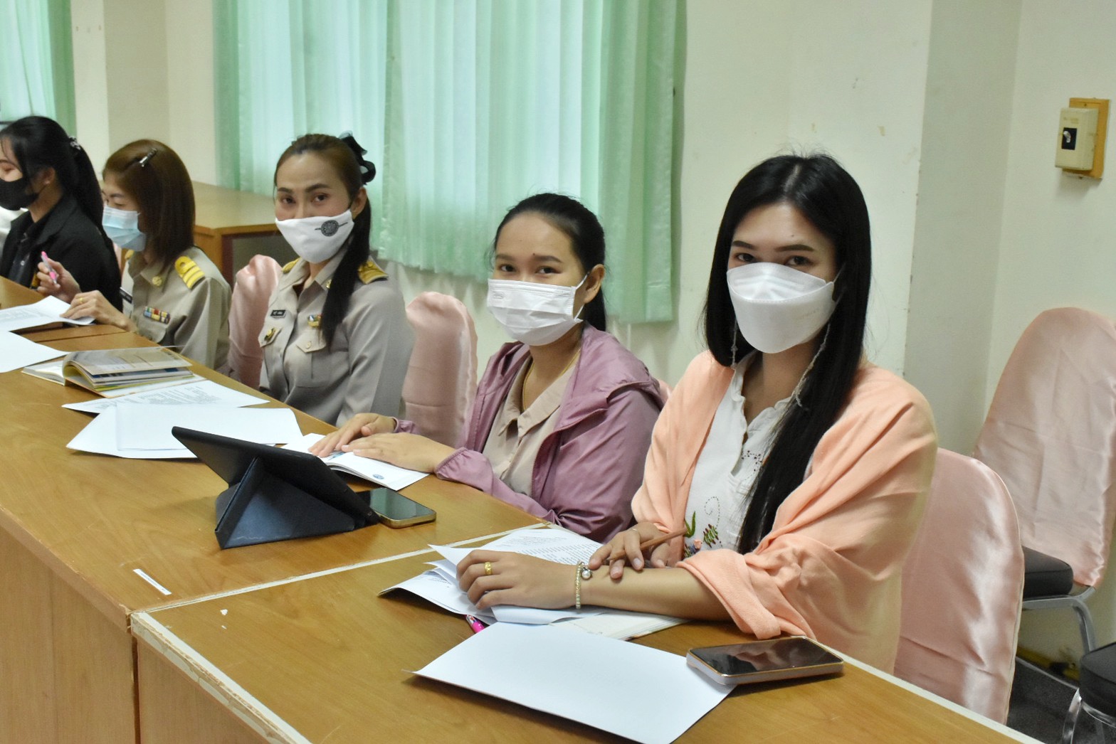 พช.มหาสารคาม ร่วมกับ ภาคี เครือข่าย ประชุมเตรียมความพร้อมการจัดงาน “ราตรีเส้นสายลายผ้า” ในงานประเพณีบุญเบิกฟ้าและงานกาชาดจังหวัดมหาสารคาม ประจำปี 2566