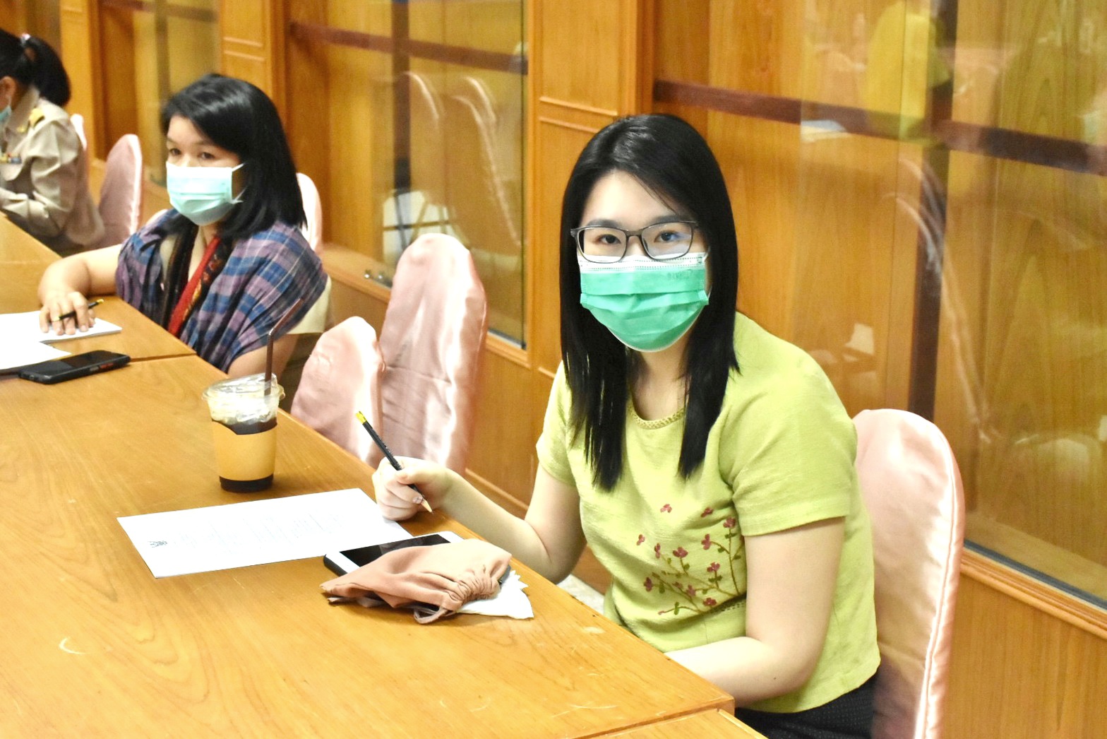 พช.มหาสารคาม ร่วมกับ ภาคี เครือข่าย ประชุมเตรียมความพร้อมการจัดงาน “ราตรีเส้นสายลายผ้า” ในงานประเพณีบุญเบิกฟ้าและงานกาชาดจังหวัดมหาสารคาม ประจำปี 2566