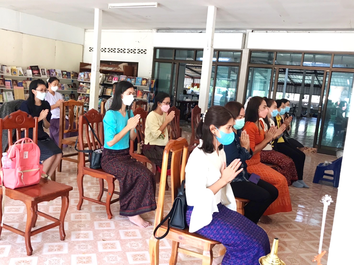 พช.มหาสารคาม ร่วมทำบุญถวายเพลพระสงฆ์ที่อุปสมบท ตามโครงการบรรพชาอุปสมบท 99 รูป ถวายพระพรชัยมงคล แด่สมเด็จพระเจ้าลูกเธอ เจ้าฟ้าพัชรกิติยาภา นเรนทิราเทพยวดี กรมหลวงราชสาริณีสิริพัชร มหาวัชรราชธิดา