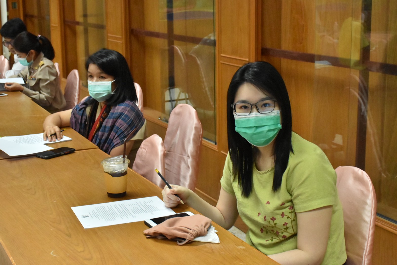 พช.มหาสารคาม ร่วมกับ ภาคี เครือข่าย ประชุมเตรียมความพร้อมการจัดงาน “ราตรีเส้นสายลายผ้า” ในงานประเพณีบุญเบิกฟ้าและงานกาชาดจังหวัดมหาสารคาม ประจำปี 2566