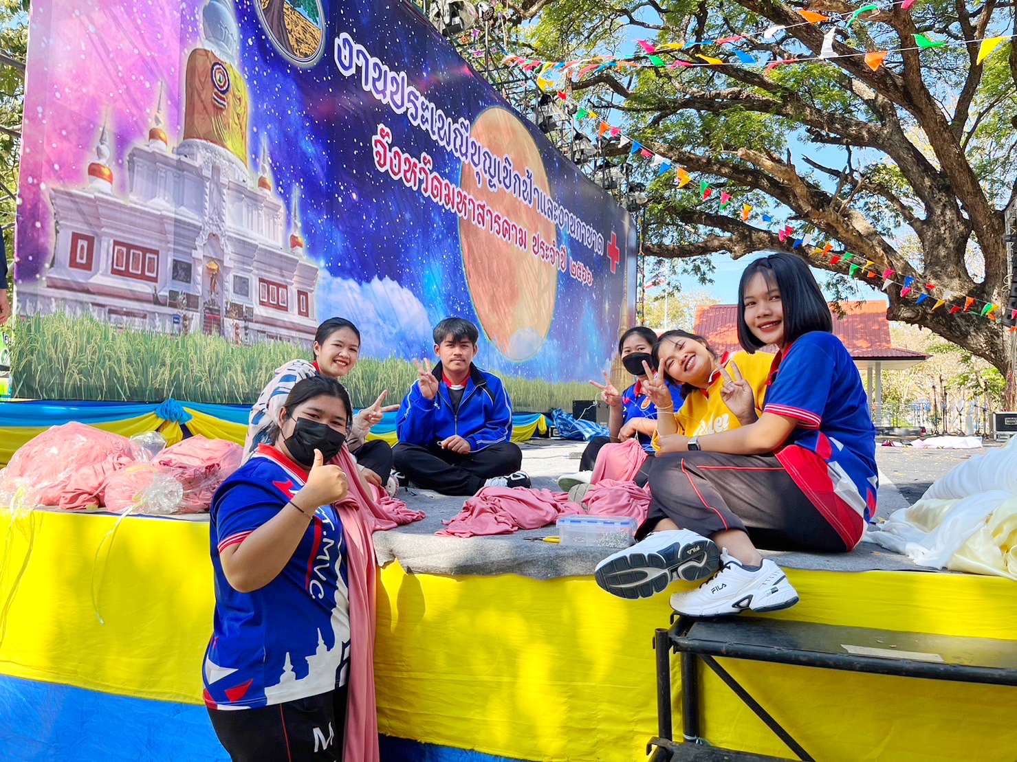 ผนึกกำลังเตรียมงาน “ราตรีเส้นสายลายผ้า” ในงาน “ประเพณีบุญเบิกฟ้าและงานกาชาดประจำปี 2566