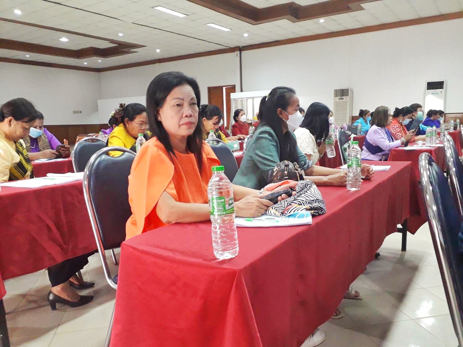สำนักงานเลขานุการคณะอนุกรรมการบริหารกองทุนพัฒนาบทบาทสตรีจังหวัดมหาสารคาม ดำเนินโครงการเพิ่มประสิทธิภาพการปฏิบัติงานกองทุนพัฒนาบทบาทสตรีแก่กลไกการขับเคลื่อนกองทุนพัฒนาบทบาทสตรีระดับจังหวัด