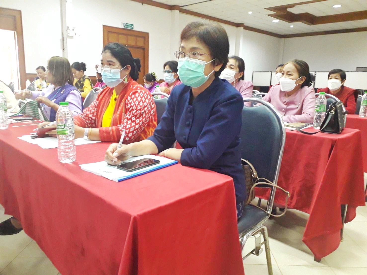 สำนักงานเลขานุการคณะอนุกรรมการบริหารกองทุนพัฒนาบทบาทสตรีจังหวัดมหาสารคาม ดำเนินโครงการเพิ่มประสิทธิภาพการปฏิบัติงานกองทุนพัฒนาบทบาทสตรีแก่กลไกการขับเคลื่อนกองทุนพัฒนาบทบาทสตรีระดับจังหวัด