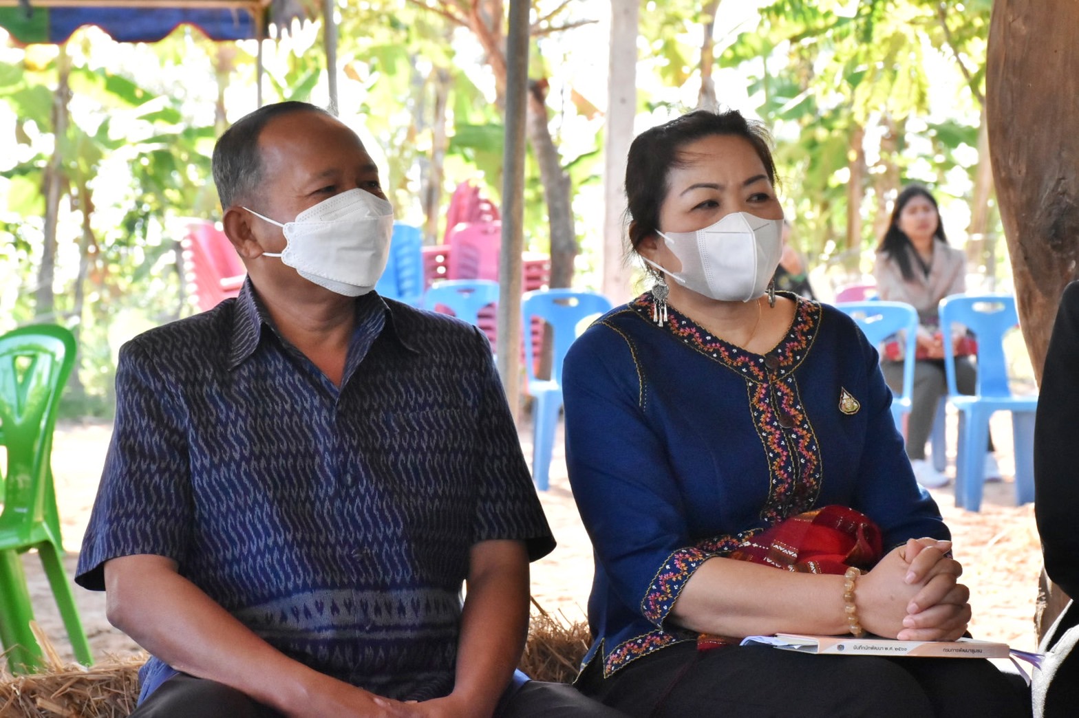 จังหวัดมหาสารคาม สานพลัง บริษัท ประชารัฐรักสามัคคีมหาสารคาม (วิสาหกิจเพื่อสังคม) จำกัด ร่วมกับคณะทำงานด้านการพัฒนาเศรษฐกิจฐานรากและประชารัฐ (E3) จัดประชุมเพื่อสนับสนุนส่งเสริมพัฒนาเศรษฐกิจฐานราก มุ่งสร้างรายได้ให้ชุมชน ประชาชนมีความสุข