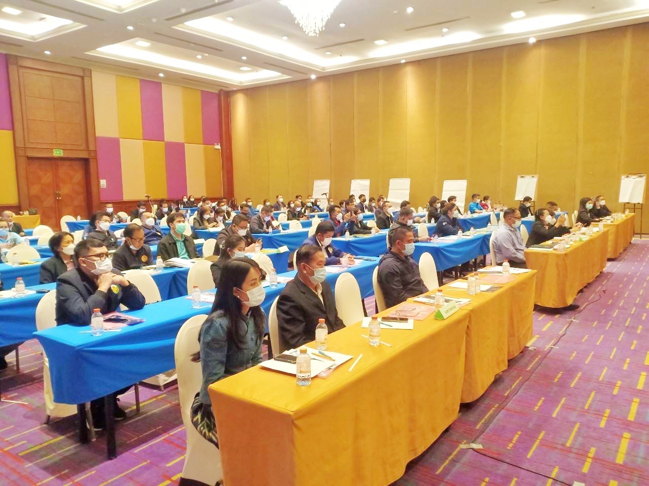พช.มหาสารคาม ร่วมโครงการประชุมเชิงปฏิบัติการตามแนวทางการขับเคลื่อนงานป้องกันยาเสพติดในหมู่บ้าน/ชุมชน ในพื้นที่ภาคตะวันออกเฉียงเหนือตอนบน