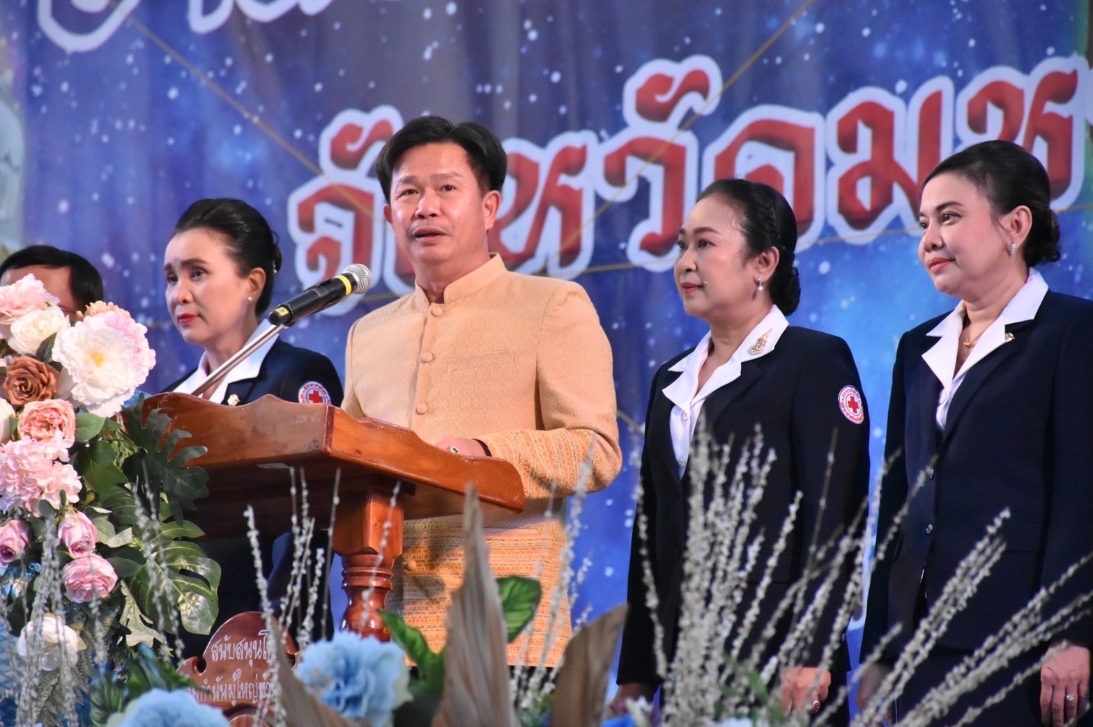 เปิดแล้ว!! งานกาชาดจังหวัดมหาสารคาม ประจำปี 2566 พช.มหาสารคาม นำสินค้า OTOP ร่วมจัดแสดง และ จำหน่ายกว่า 10 กลุ่ม กระตุ้นเศรษฐกิจฐานราก วันแรกโกยรายได้กว่าสองแสนบาท