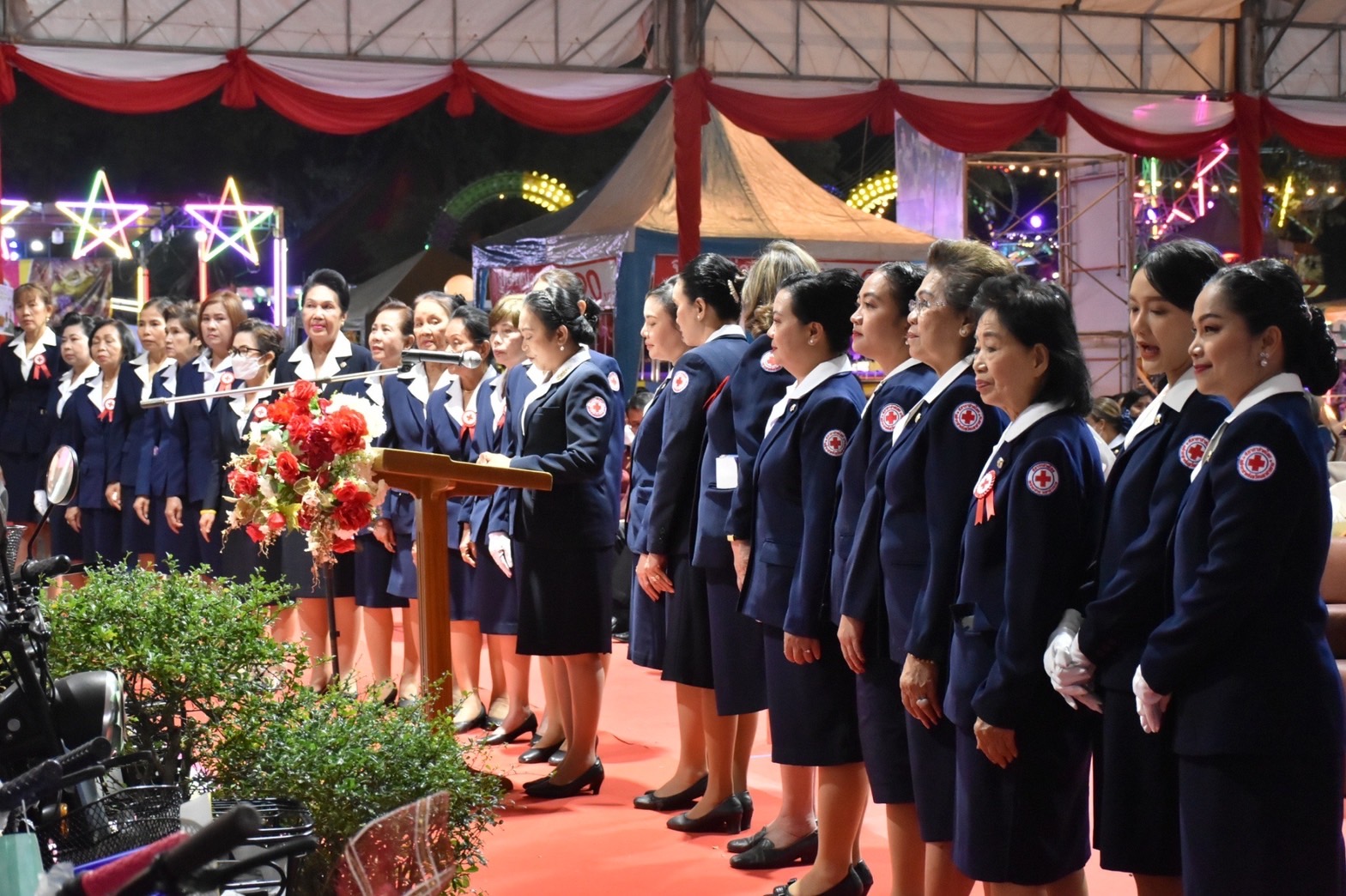 เปิดแล้ว!! งานกาชาดจังหวัดมหาสารคาม ประจำปี 2566 พช.มหาสารคาม นำสินค้า OTOP ร่วมจัดแสดง และ จำหน่ายกว่า 10 กลุ่ม กระตุ้นเศรษฐกิจฐานราก วันแรกโกยรายได้กว่าสองแสนบาท