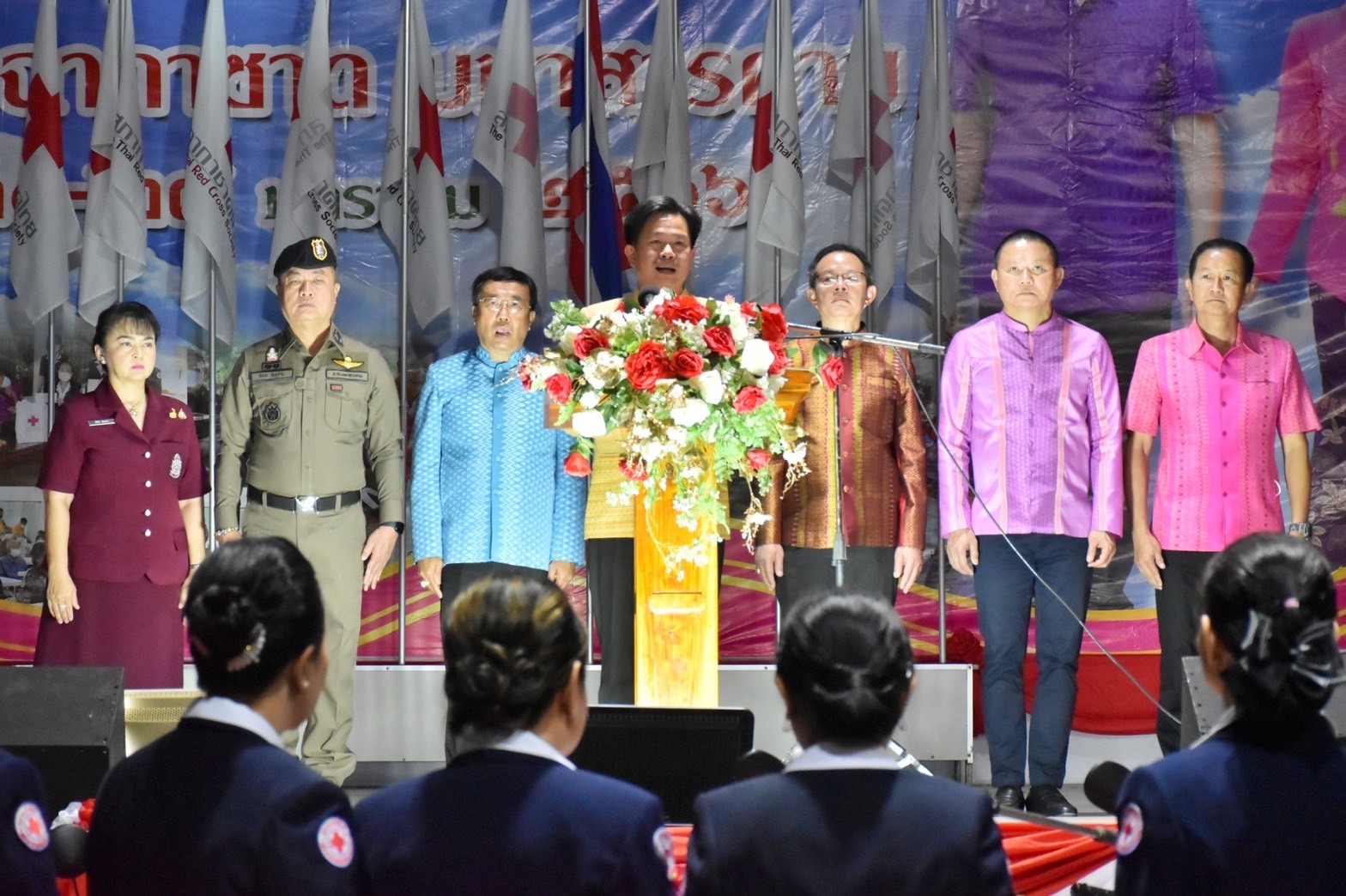 เปิดแล้ว!! งานกาชาดจังหวัดมหาสารคาม ประจำปี 2566 พช.มหาสารคาม นำสินค้า OTOP ร่วมจัดแสดง และ จำหน่ายกว่า 10 กลุ่ม กระตุ้นเศรษฐกิจฐานราก วันแรกโกยรายได้กว่าสองแสนบาท