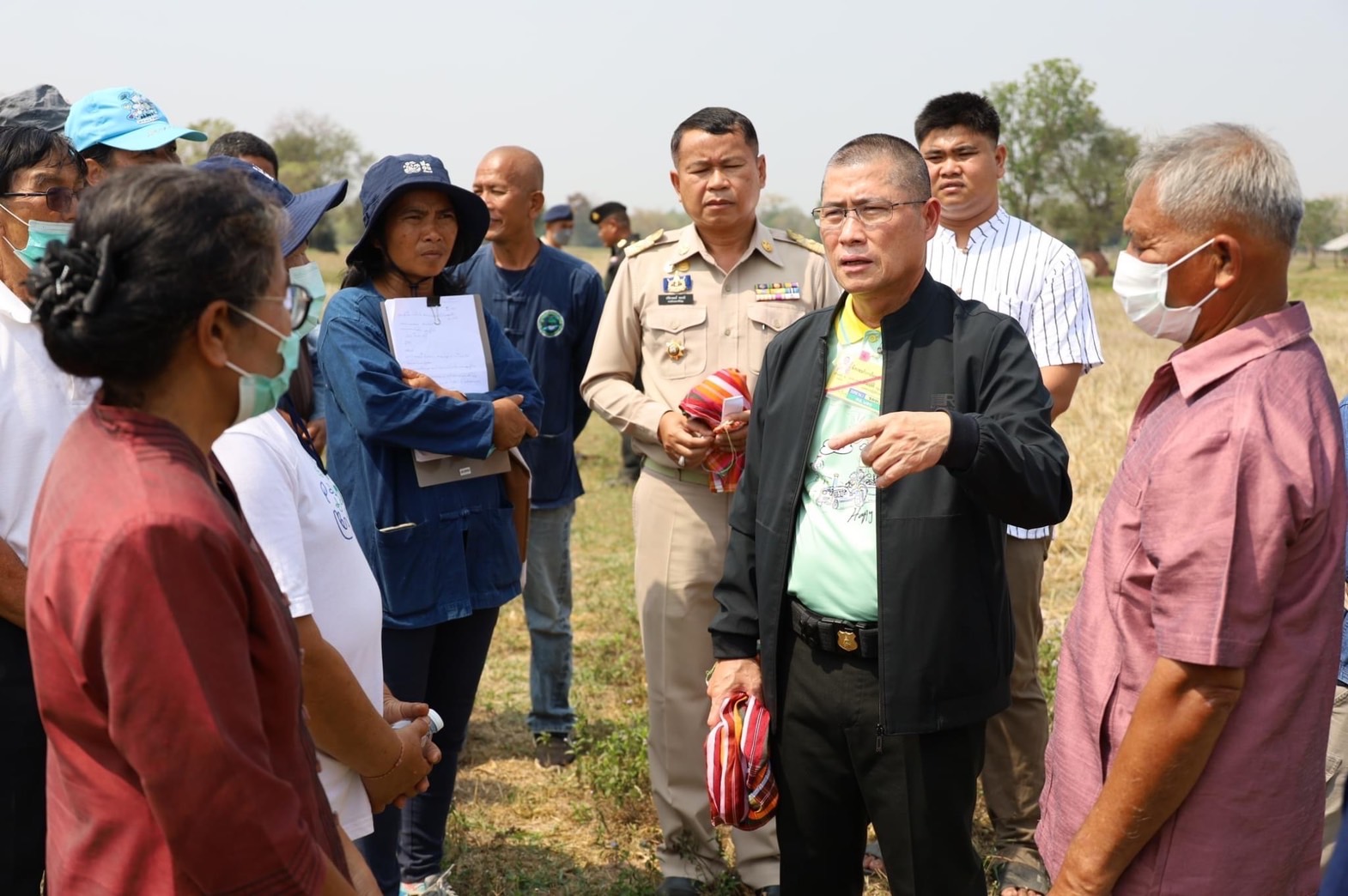 พช.มหาสารคาม ร่วมให้การต้อนรับ พลโท สมบัติ ธัญญะวัน นายทหารปฏิบัติการพิเศษ สำนักพระราชวัง และคณะ ลงพื้นที่ตรวจความพร้อม การดำเนินโครงการ “โคก หนอง นา โมเดล” ในพื้นที่อำเภอวาปีปทุม จังหวัดมหาสารคาม