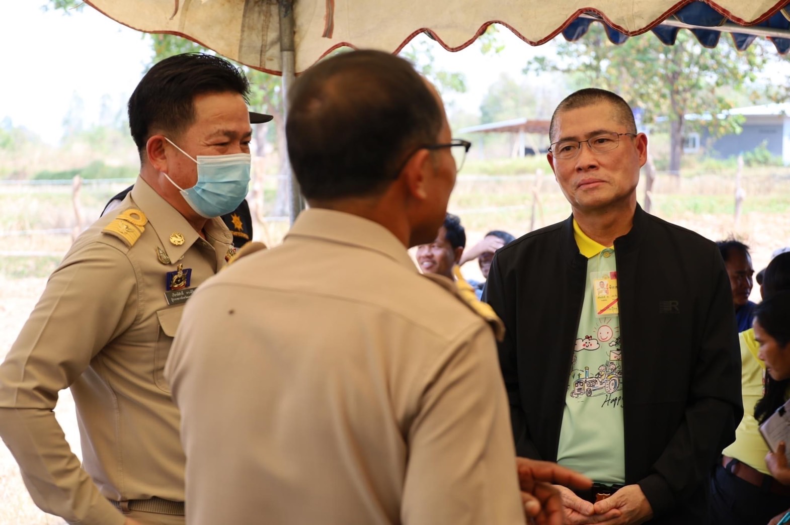 พช.มหาสารคาม ร่วมให้การต้อนรับ พลโท สมบัติ ธัญญะวัน นายทหารปฏิบัติการพิเศษ สำนักพระราชวัง และคณะ ลงพื้นที่ตรวจความพร้อม การดำเนินโครงการ “โคก หนอง นา โมเดล” ในพื้นที่อำเภอวาปีปทุม จังหวัดมหาสารคาม