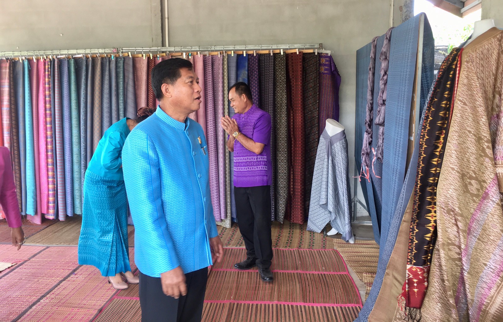 นายคมกริช ชินชนะ ผู้ตรวจราชการกรมการพัฒนาชุมชน เขตตรวจที่ 12 ดำเนินการตรวจติดตามผลปฏิบัติราชการกรมการพัฒนาชุมชน ประจำเดือนกุมภาพันธ์ 2566 พื้นที่จังหวัดมหาสารคาม
