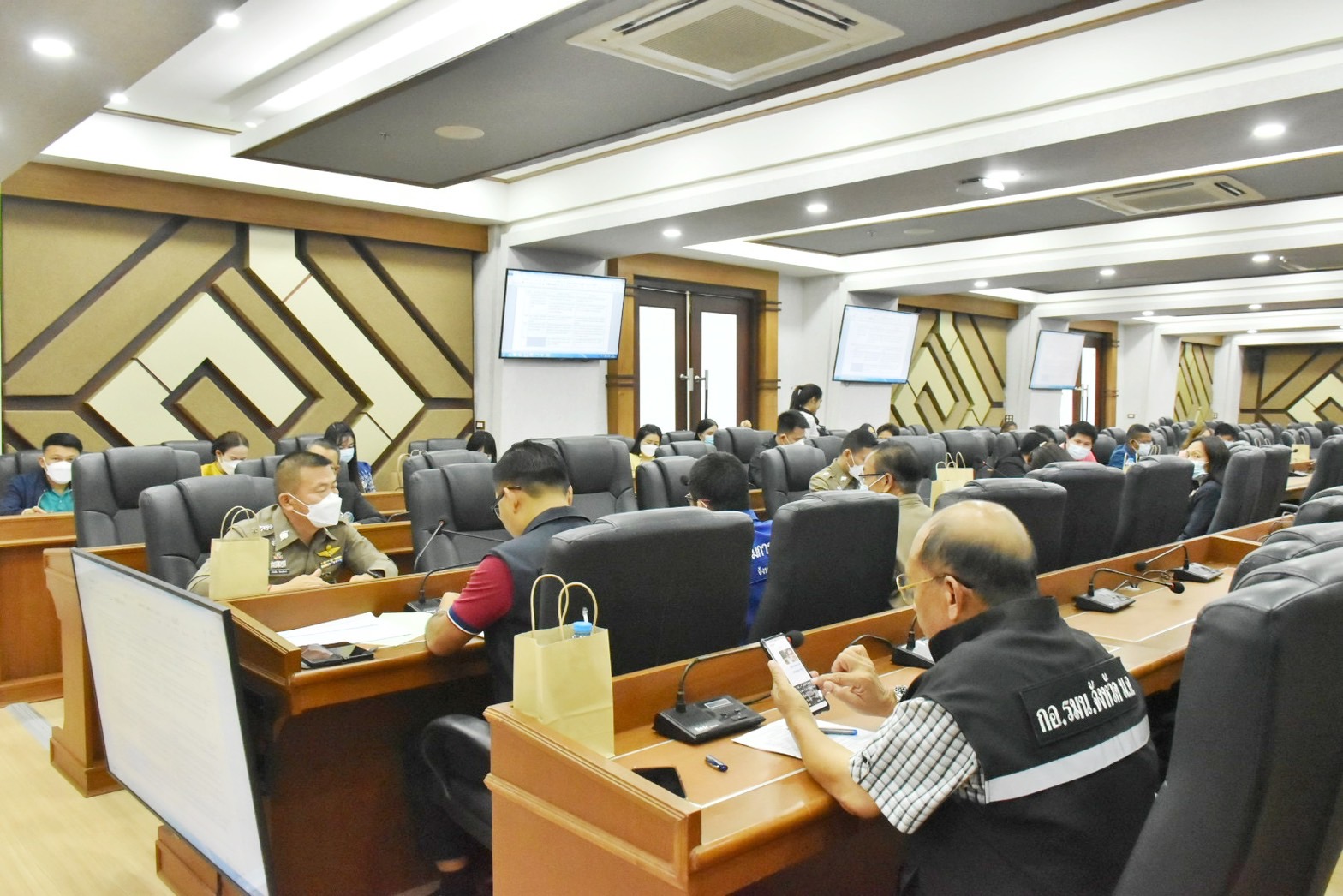 พช.มหาสารคาม ร่วมประชุมคณะกรรมการศูนย์อำนวยการป้องกันและปราบปรามยาเสพติดจังหวัดมหาสารคาม (ศอ.ปส.จ.มค.)
