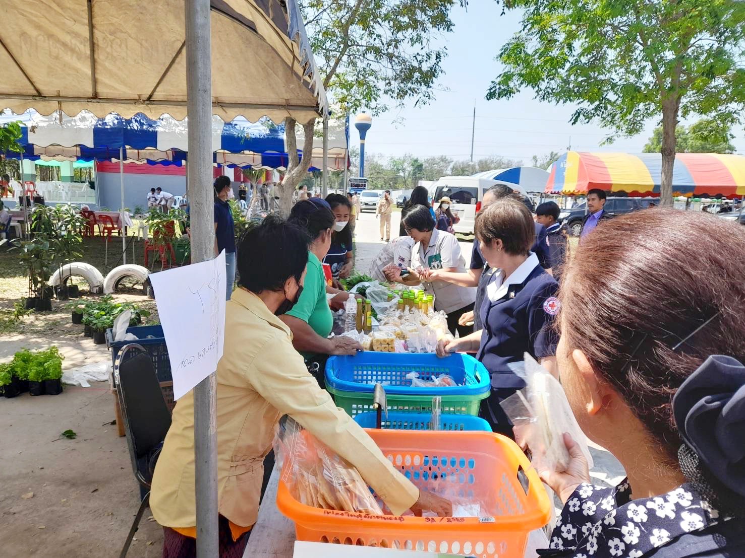 พช.มหาสารคาม ร่วมโครงการปกป้องและเชิดชูสถาบันพระมหากษัตริย์ และหน่วยบำบัดทุกข์ บำรุงสุข สร้างรอยยิ้มให้ประชาชน (จังหวัดเคลื่อนที่) อำเภอพยัคฆภูมิพิสัย