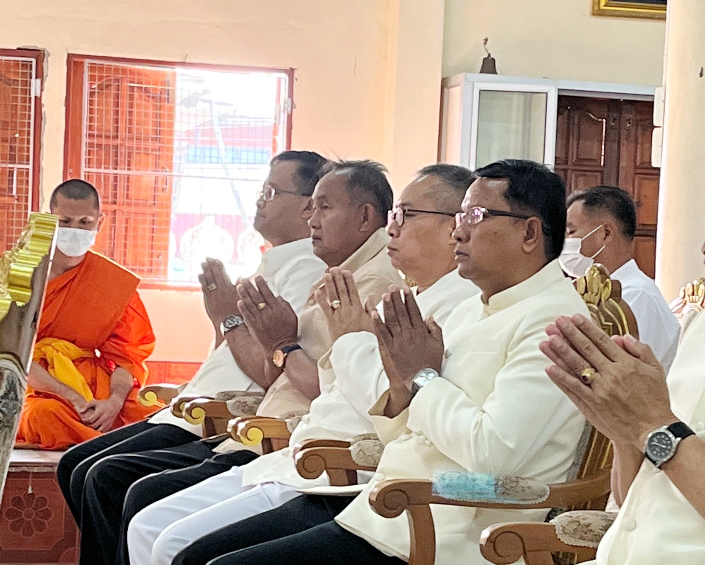 พช.มหาสารคาม ร่วมพิธีทำบุญตักบาตร เนื่องในวันมาฆบูชา ประจำปีพุทธศักราช 2566