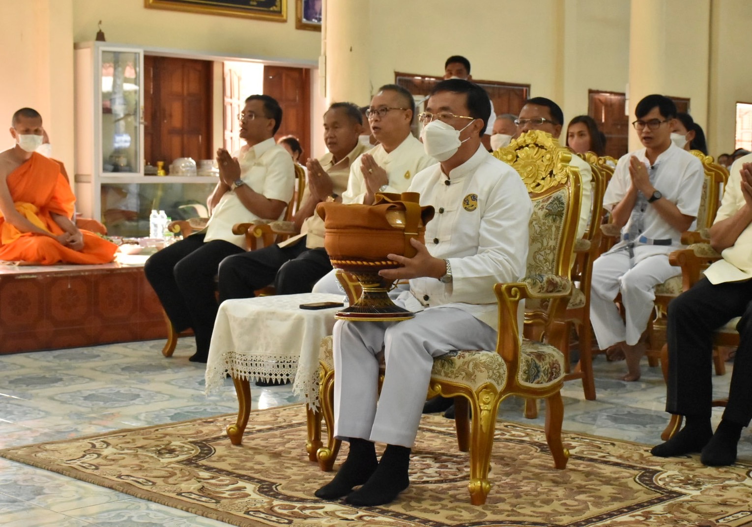 พช.มหาสารคาม ร่วมพิธีทำบุญตักบาตร เนื่องในวันมาฆบูชา ประจำปีพุทธศักราช 2566