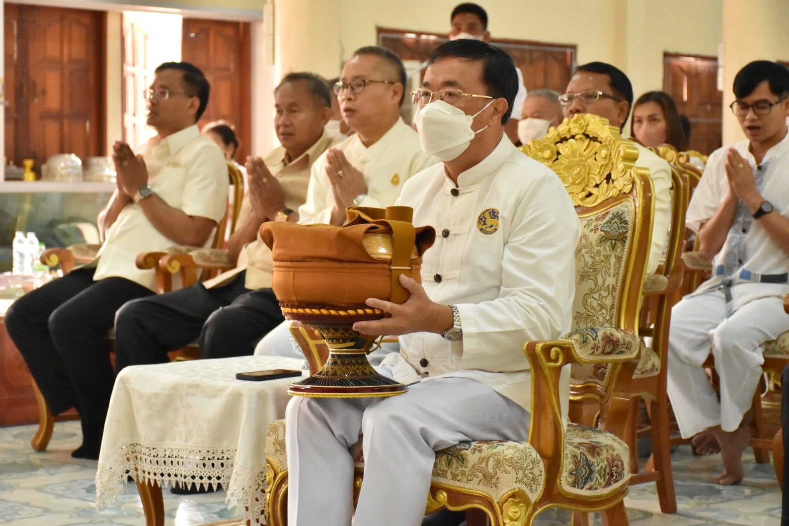 พช.มหาสารคาม ร่วมพิธีทำบุญตักบาตร เนื่องในวันมาฆบูชา ประจำปีพุทธศักราช 2566