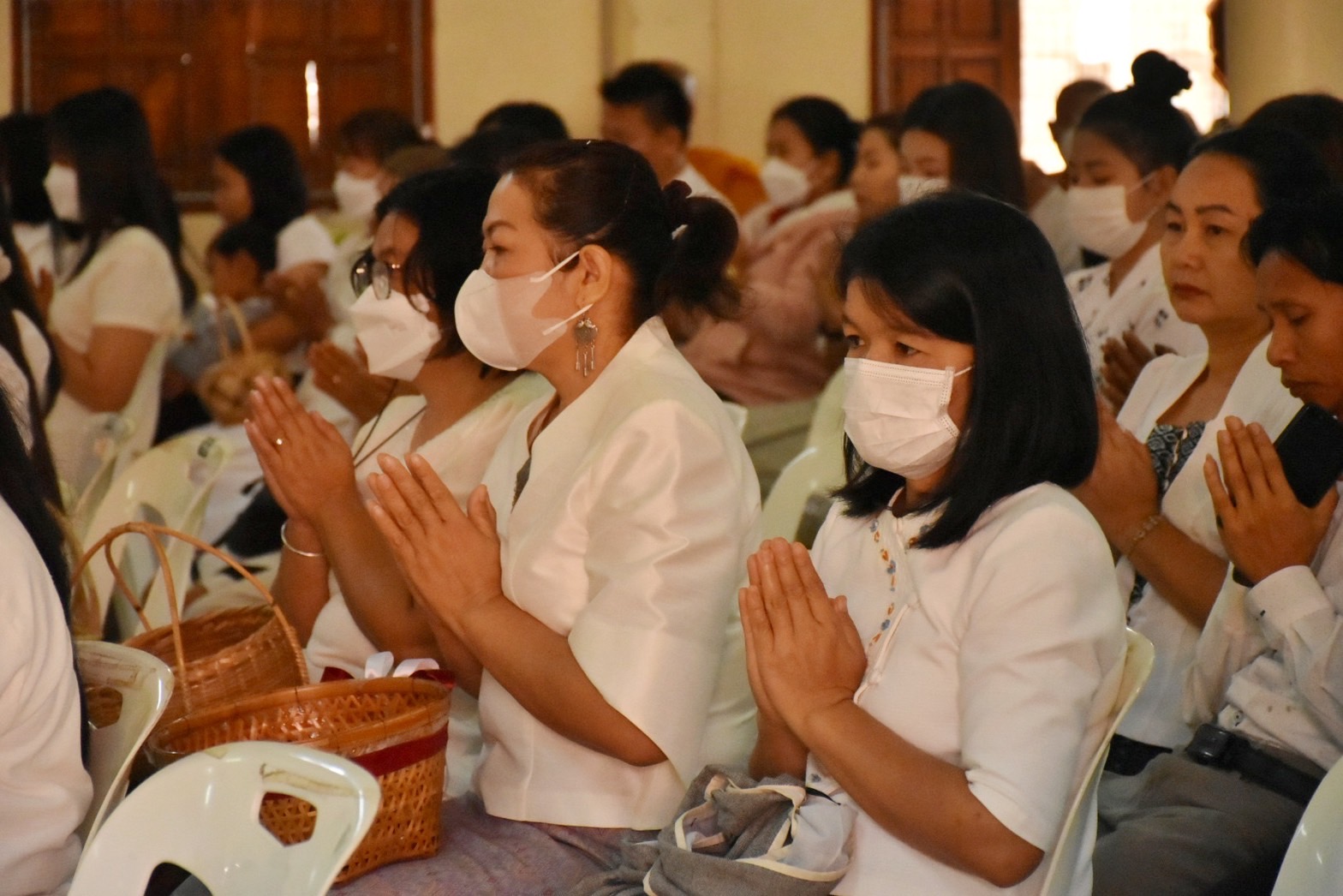พช.มหาสารคาม ร่วมพิธีทำบุญตักบาตร เนื่องในวันมาฆบูชา ประจำปีพุทธศักราช 2566