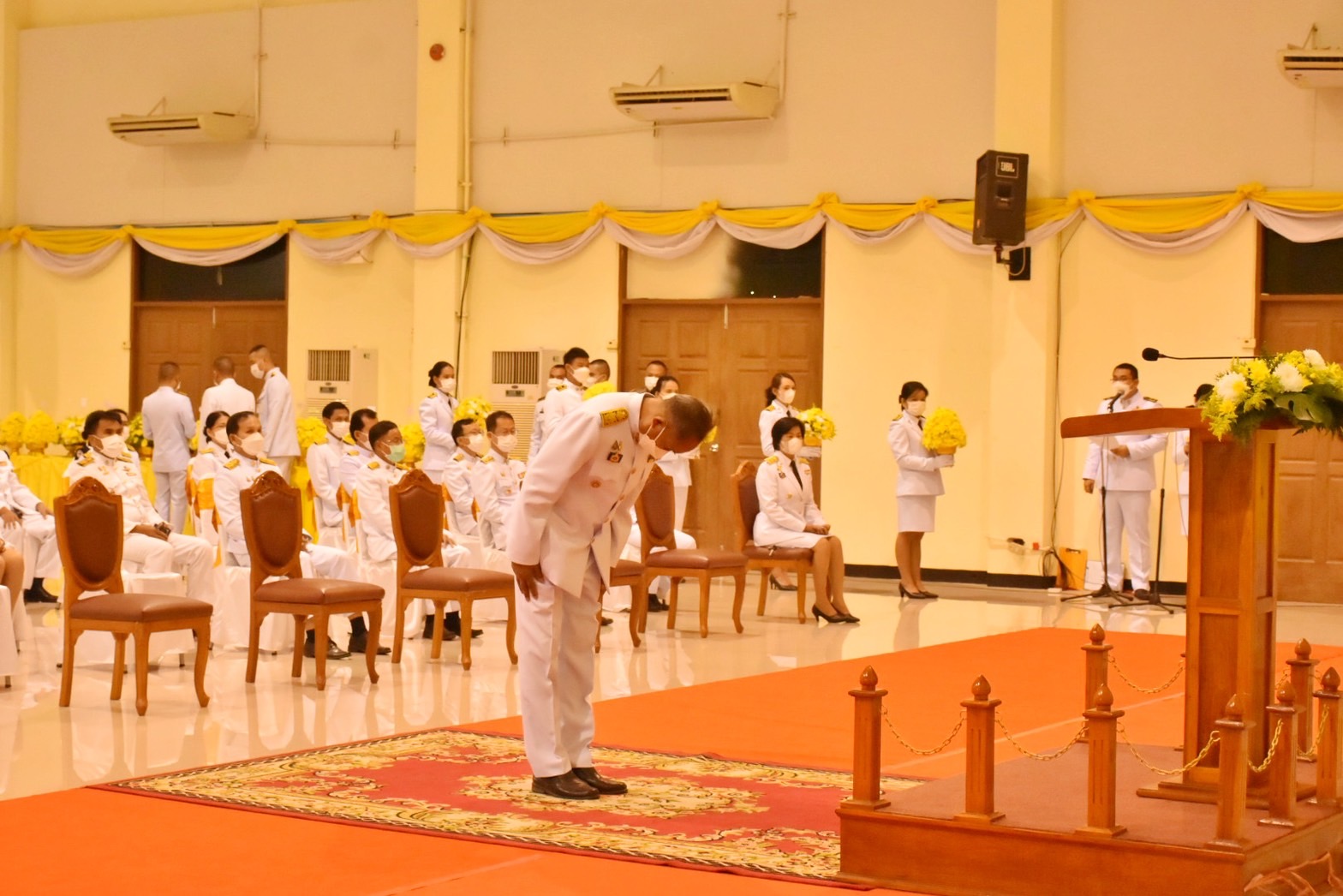 พช.มหาสารคาม ร่วมพิธีวางพานพุ่มดอกไม้ถวายราชสักการะ แด่ พระบาทสมเด็จพระบรมชนกาธิเบศร มหาภูมิพลอดุลยเดชมหาราช บรมนาถบพิตร เนื่องใน “วันมาตรฐานฝีมือแรงงานแห่งชาติ” ประจำปี 2566