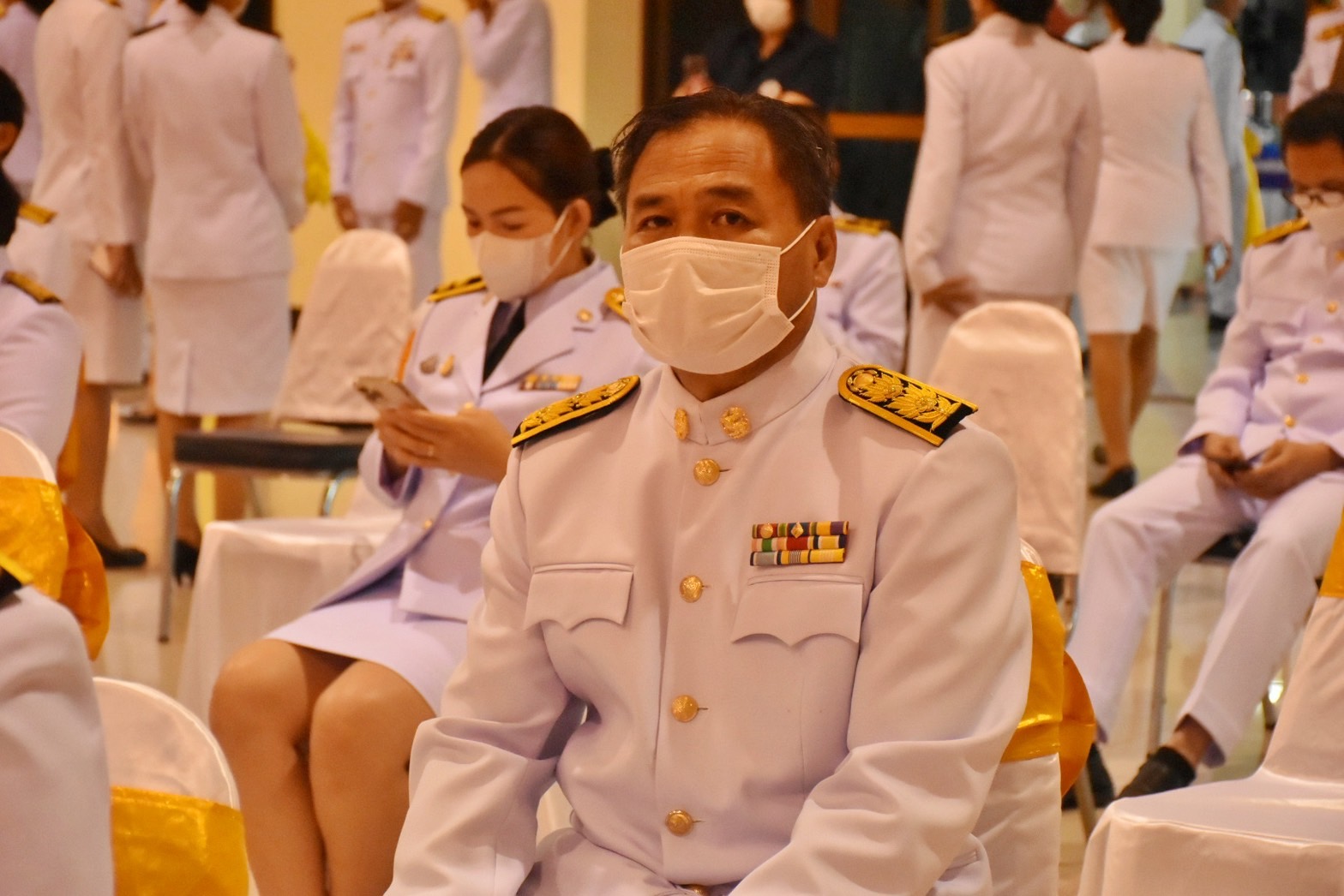 พช.มหาสารคาม ร่วมพิธีวางพานพุ่มดอกไม้ถวายราชสักการะ แด่ พระบาทสมเด็จพระบรมชนกาธิเบศร มหาภูมิพลอดุลยเดชมหาราช บรมนาถบพิตร เนื่องใน “วันมาตรฐานฝีมือแรงงานแห่งชาติ” ประจำปี 2566