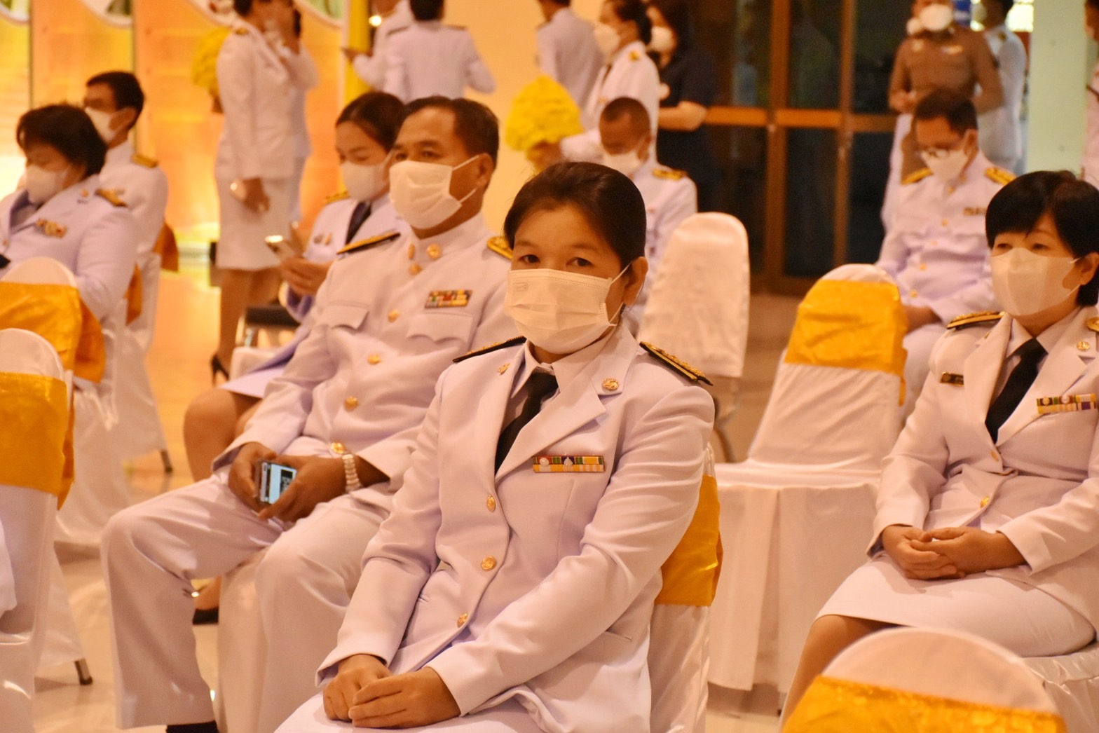 พช.มหาสารคาม ร่วมพิธีวางพานพุ่มดอกไม้ถวายราชสักการะ แด่ พระบาทสมเด็จพระบรมชนกาธิเบศร มหาภูมิพลอดุลยเดชมหาราช บรมนาถบพิตร เนื่องใน “วันมาตรฐานฝีมือแรงงานแห่งชาติ” ประจำปี 2566