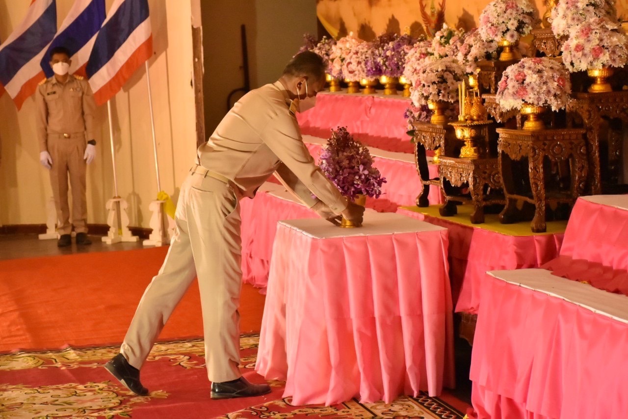 พช.มหาสารคาม ร่วมพิธีถวายราชสักการะพระบาทสมเด็จพระจุลจอมเกล้าเจ้าอยู่หัว เนื่องในวันท้องถิ่นไทย ประจำปี 2566