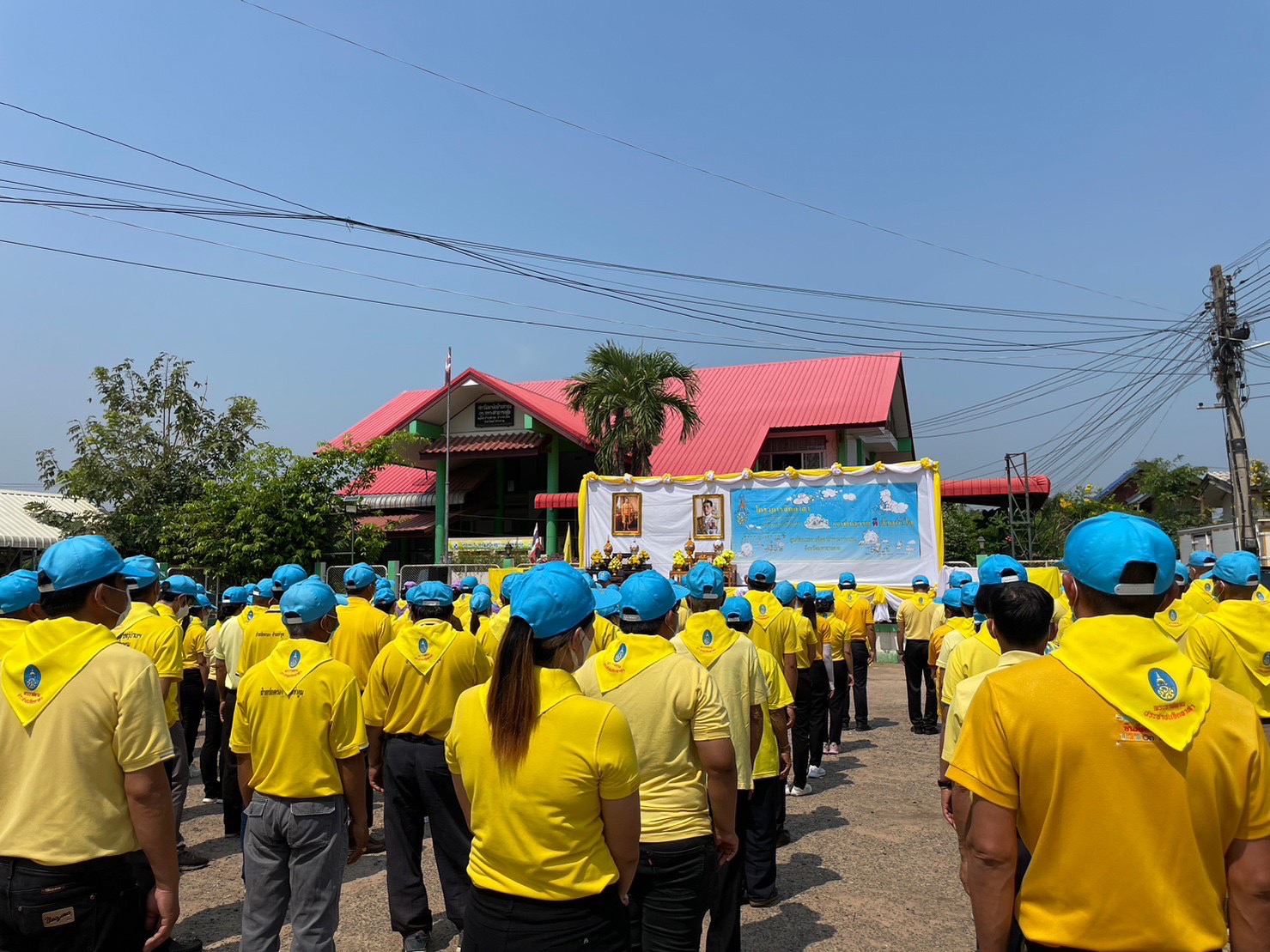 สำนักงานพัฒนาชุมชนจังหวัด ร่วมกับ สำนักงานที่ดินจังหวัดมหาสารคาม ดำเนินการจัดกิจกรรมจิตอาสาพัฒนาในโอกาสวันสำคัญของชาติไทย ประจำปี พ.ศ. 2566 เนื่องใน “วันที่ระลึกพระบาทสมเด็จพระนั่งเกล้าเจ้าอยู่หัว”