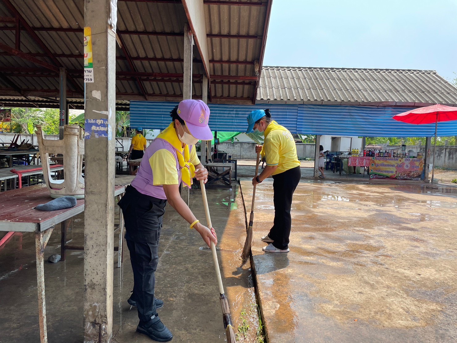 สำนักงานพัฒนาชุมชนจังหวัด ร่วมกับ สำนักงานที่ดินจังหวัดมหาสารคาม ดำเนินการจัดกิจกรรมจิตอาสาพัฒนาในโอกาสวันสำคัญของชาติไทย ประจำปี พ.ศ. 2566 เนื่องใน “วันที่ระลึกพระบาทสมเด็จพระนั่งเกล้าเจ้าอยู่หัว”