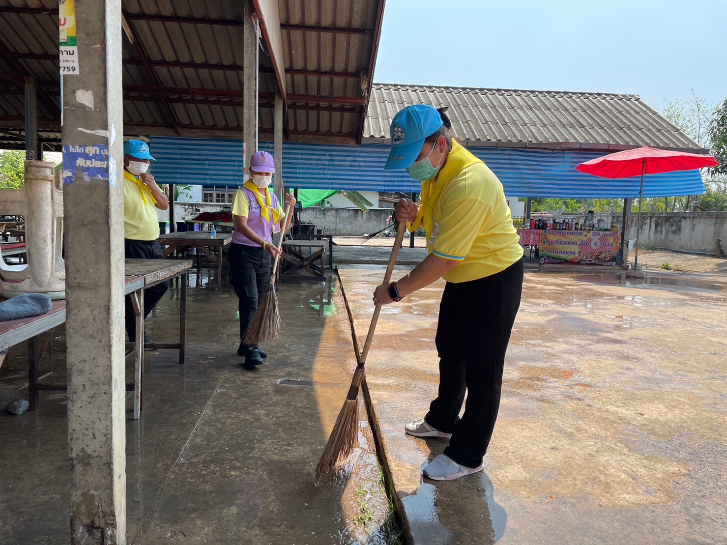 สำนักงานพัฒนาชุมชนจังหวัด ร่วมกับ สำนักงานที่ดินจังหวัดมหาสารคาม ดำเนินการจัดกิจกรรมจิตอาสาพัฒนาในโอกาสวันสำคัญของชาติไทย ประจำปี พ.ศ. 2566 เนื่องใน “วันที่ระลึกพระบาทสมเด็จพระนั่งเกล้าเจ้าอยู่หัว”