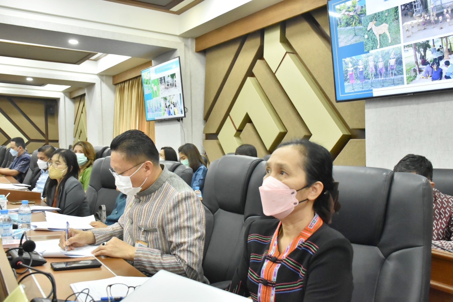 ผู้ตรวจราชการสำนักนายกรัฐมนตรี และคณะผู้ตรวจราชการกระทรวง เขต 12 ลงพื้นที่ตรวจราชการที่จังหวัดมหาสารคาม
