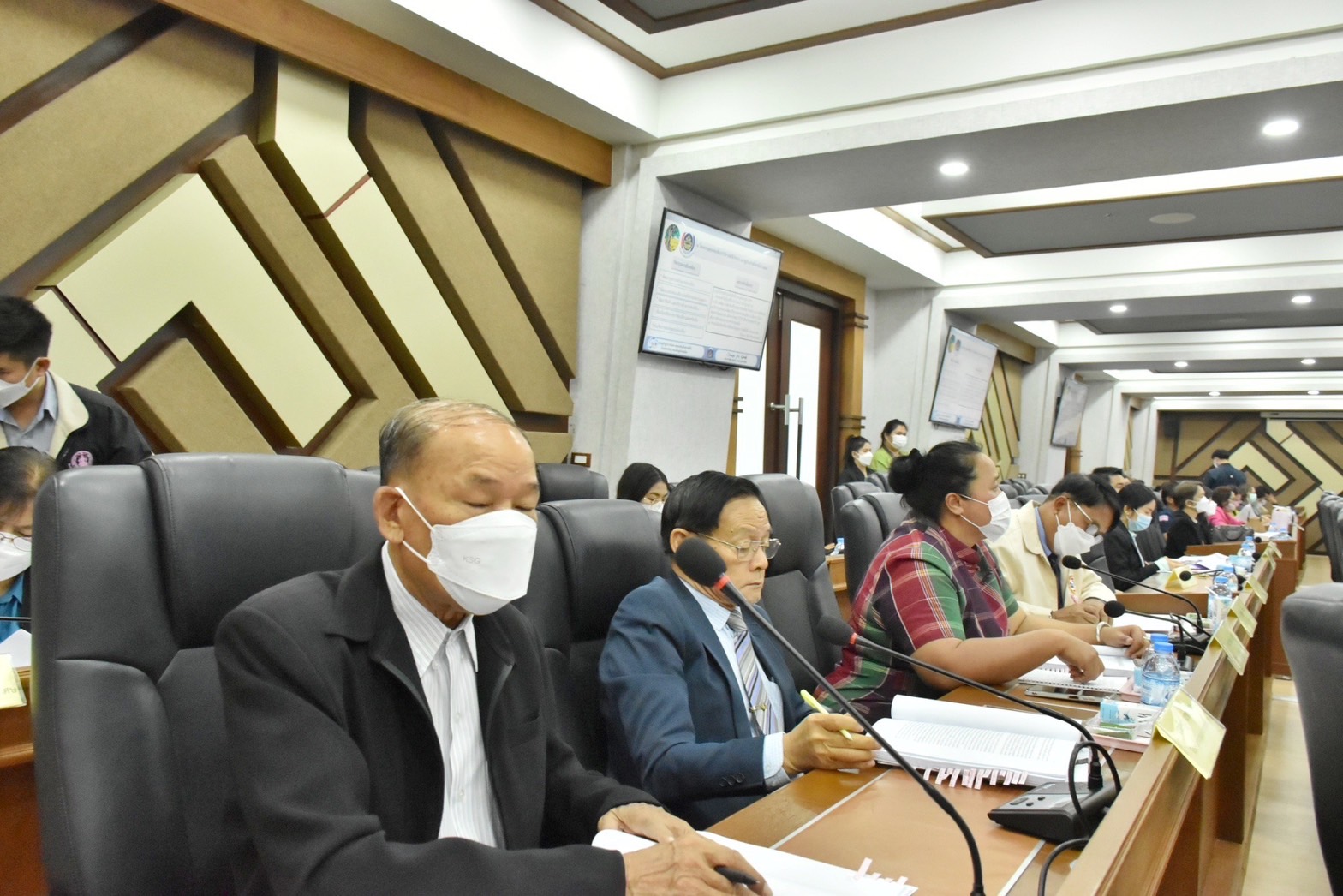 ผู้ตรวจราชการสำนักนายกรัฐมนตรี และคณะผู้ตรวจราชการกระทรวง เขต 12 ลงพื้นที่ตรวจราชการที่จังหวัดมหาสารคาม