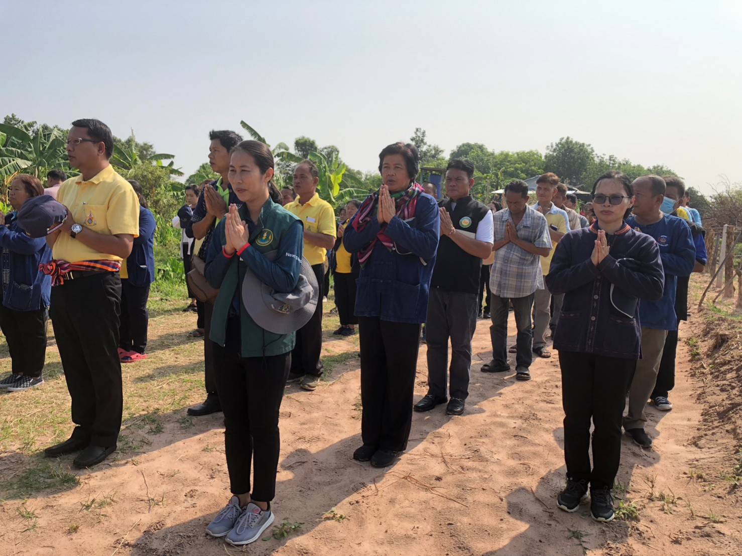 พช.มหาสารคาม ร่วมกับภาคีเครือข่ายโคกหนองนา จัดกิจกรรมเอามื้อสามัคคี ณ แปลงโคกหนองนา อำเภอเมืองมหาสารคาม