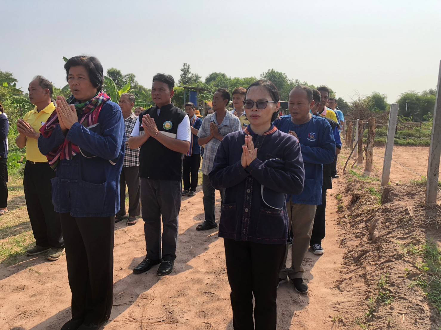 พช.มหาสารคาม ร่วมกับภาคีเครือข่ายโคกหนองนา จัดกิจกรรมเอามื้อสามัคคี ณ แปลงโคกหนองนา อำเภอเมืองมหาสารคาม