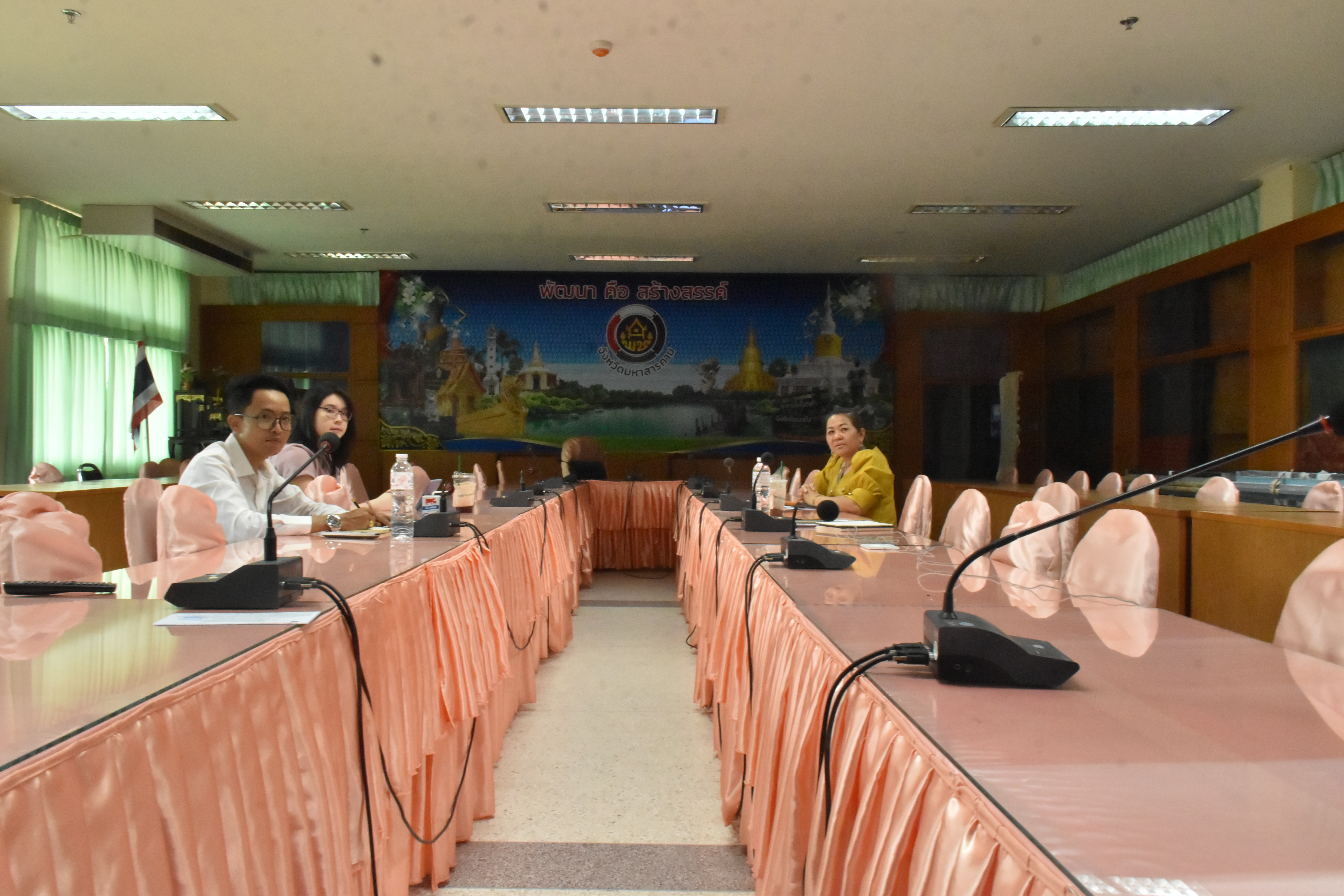พช.มหาสารคาม ร่วมประชุมชี้แจง เร่งรัด กำกับ ติดตามการดำเนินงานกองทุนพัฒนาบทบาทสตรี ผ่านระบบวิดิทัศน์ทางไกล (Video Conference) ครั้งที่ 4/2566