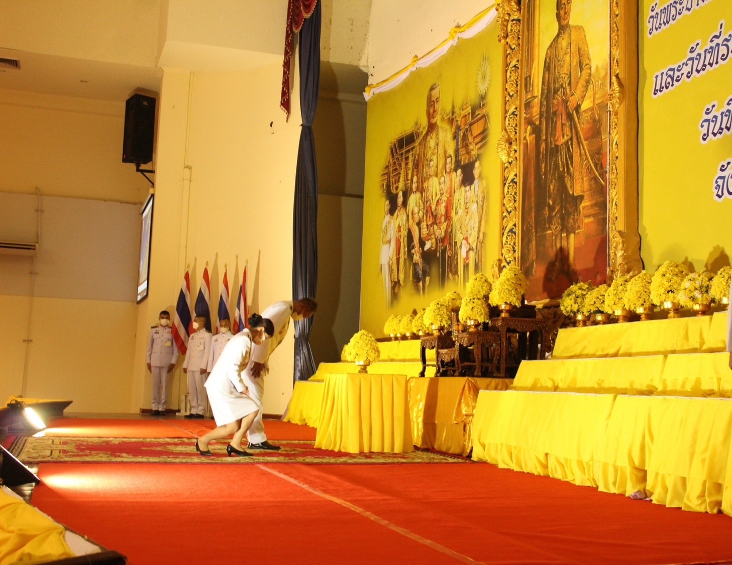 พช.มหาสารคาม ร่วมงานรัฐพิธีถวายราชสักการะเนื่องใน “วันพระบาทสมเด็จพระพุทธยอดฟ้าจุฬาโลกมหาราชและวันที่ระลึกมหาจักกรีบรมราชวงศ์”